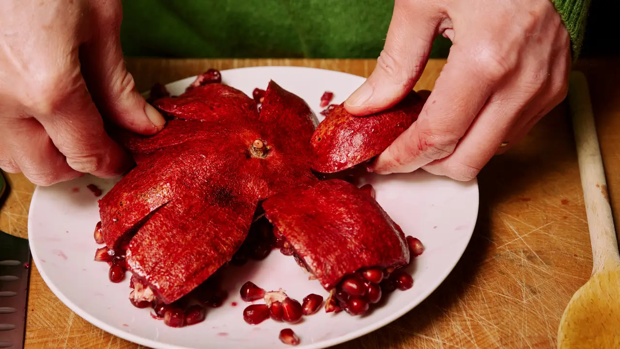 как чистят гранат профессионалы