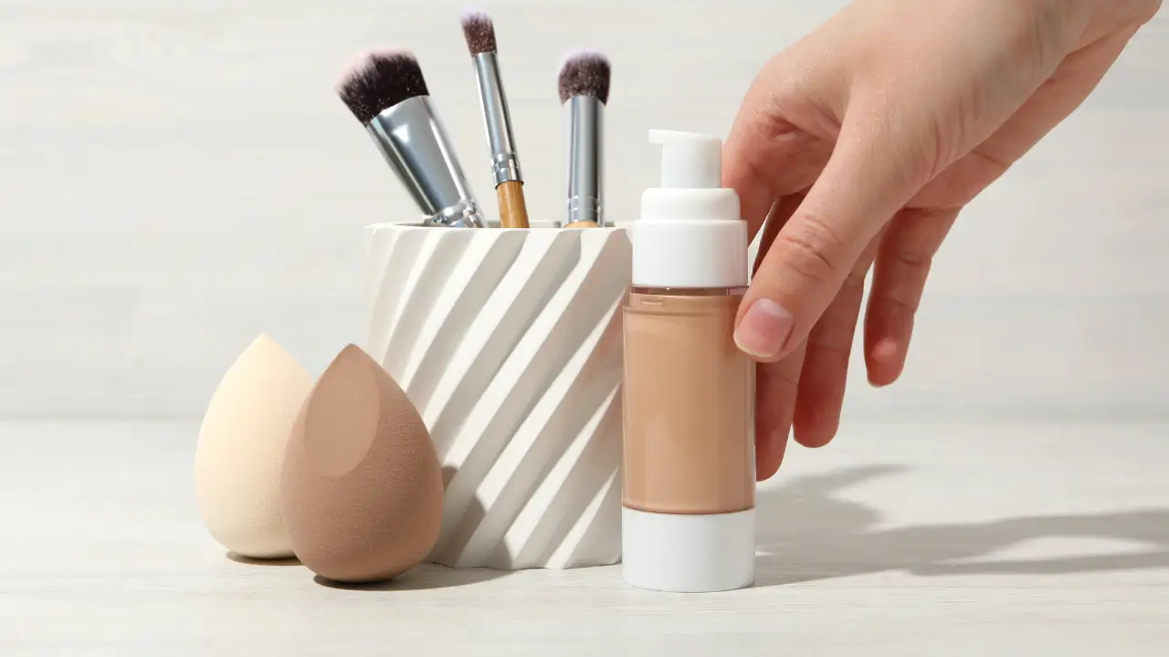 Що робити, якщо тональний крем не змивається