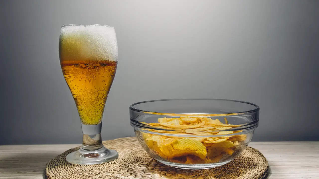 Жареный картофель, чипсы